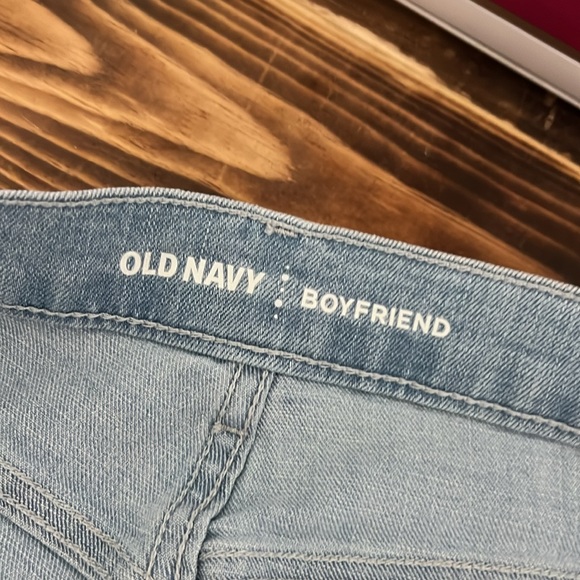 Size 14. Old Navy light washed shorts. GUC. - Picture 4 of 4